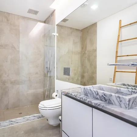 Апартаменты Whome | Premium Duplex Perfect For Business & Families *